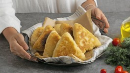 Μυζηθροπιτάκια