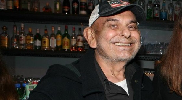 Οργισμένος με το ...θάνατό του ο Μπουλάς