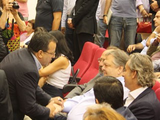 O Σίμωσης, ο Bενιζέλος και ο Tσακ Nόρις
