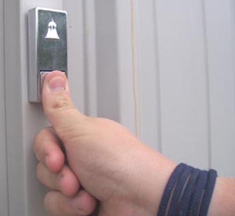 XAΛKIΔA: Προσοχή σε πωλητές ημερολογίων