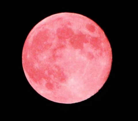 Απόψε θα εμφανιστεί η Ροζ πανσέληνος του Απριλίου