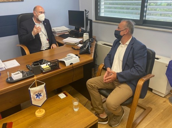 Ο Ζεμπίλης συναντήθηκε με τον πρόεδρο του ΕΚΑΒ