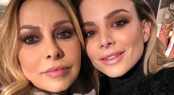 Η μητέρα της Ζόζεφιν είναι κούκλα σαν την κόρη της (Video)