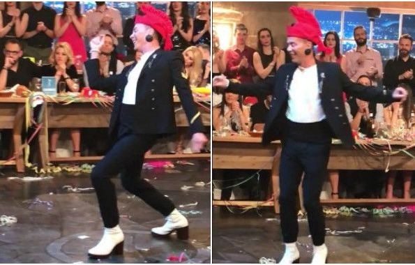 Ο Λάκης Γαβαλάς ξεφτίλισε το ζεϊμπέκικο