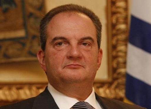 Αγνώριστος ο Κώστας Καραμανλής, αδυνατισμένος και με μούσι (pics)