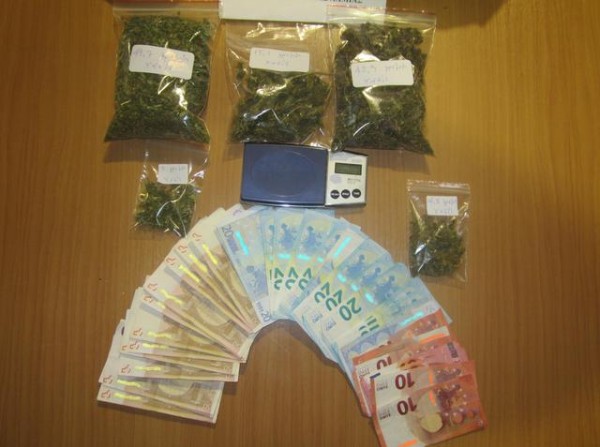 Έπιασαν 38χρονο για διακίνηση ναρκωτικών