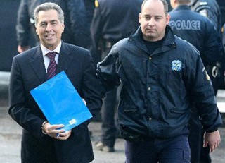 Αποφυλακίστηκε ο Παπαγεωργόπουλος λόγω αναπηρίας