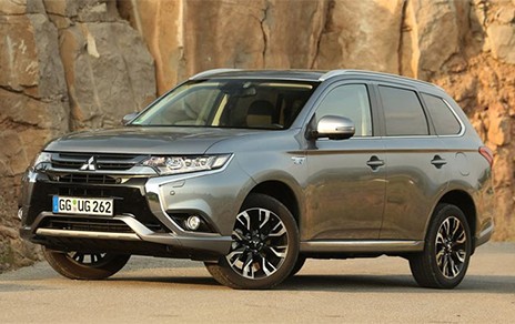 Νέο υβριδικό Outlander