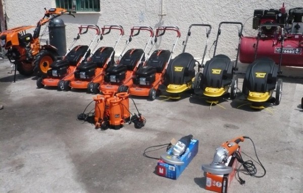 Με καινούργια εργαλεία στις δουλειές τους οι υπάλληλοι του Δήμου Χαλκιδέων