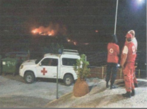 Στελέχη του Ερυθρού Σταυρού από την Χαλκίδα στη φωτιά στο Κρεμαστό