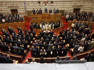 Oρκίστηκαν οι βουλευτές της μίας ημέρας