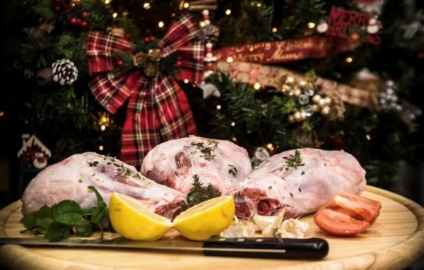 ΚΡΕΟΠΩΛΕΙΟ ΚΟΥΛΗΣ: Gourmet και κλασσικές επιλογές για τις φετινές γιορτές!