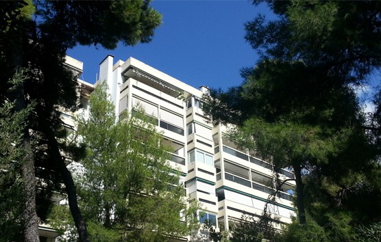 Βουτιά θανάτου από τον όγδοο όροφο για 10χρονο αγοράκι