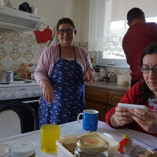 Στην Κοζάνη γιορτάζει το Πάσχα η Ζωή Λιβανίου (pics)