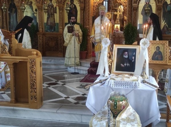 ΧΑΛΚΙΔΑ: Μνημόσυνο για τον μακαριστό Αρχιεπίσκοπο Χριστόδουλο με δύο Μητροπολίτες