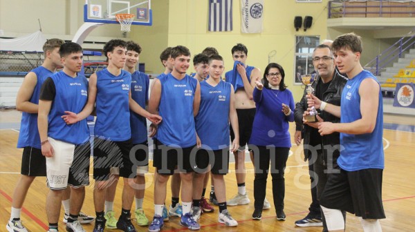 ΣΧΟΛΙΚΑ ΠΡΩΤΑΘΛΗΜΑΤΑ-ΤΕΛΙΚΟΣ ΜΠΑΣΚΕΤ ΑΓΟΡΙΑ: Το 4ο Λύκειο Χαλκίδας σήκωσε την κούπα