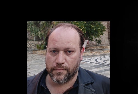 Πέθανε από κορωνοϊό καθηγητής Γυμνασίου και πατέρας 5 παιδιών