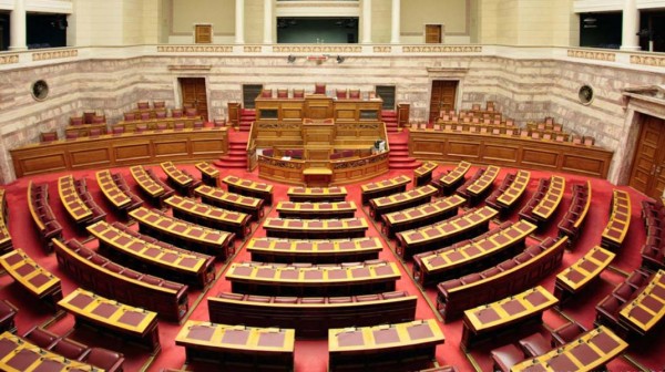 SINGULAR LOGIC: Θα έχουμε οκτακομματική Βουλή