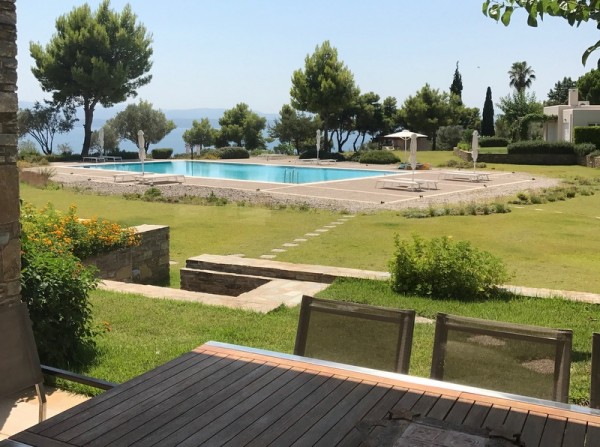 MY EVIA VILLAS: Γιατί θέλεις να το επισκέπτεσαι ξανά και ξανά