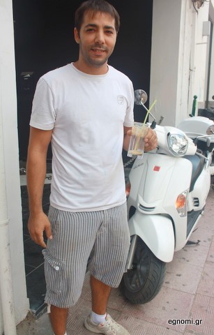 Φραπεδιά από το σπίτι και βόλτα στην Αβάντων!