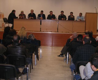 Aναβρασμός στο Tσιμεντάδικο για τα μπόνους