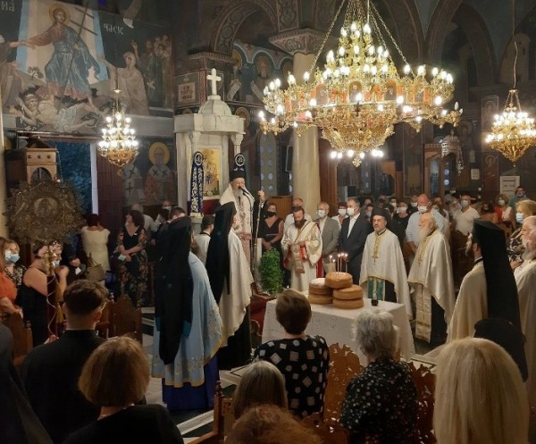 Σε Μετόχι και Αρτάκη χοροστάτησε ο Μητροπολίτης Χαλκίδος