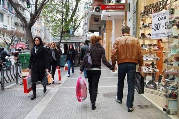Ζητούν αστυνόμευση για να λειτουργήσουν Κυριακάτικα