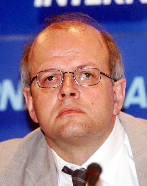 Πολύ φτύσιμο για το γνωστό σεισμολόγο Άκη Τσελέντη