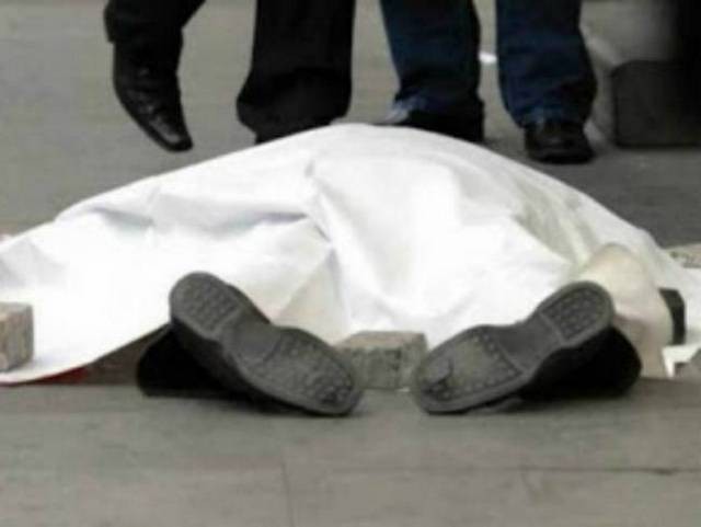 Εκτέλεσαν 37χρονο και τον πέταξαν στο δρόμο