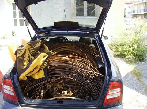 ΟΙΝΟΦΥΤΑ: Τρεις Έλληνες έκλεψαν χάλκινα αντικείμενα από εργοστάσιο