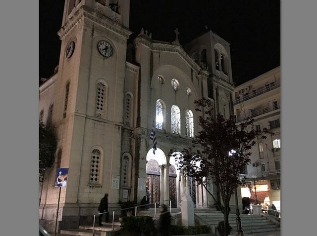 ΧΑΛΚΙΔΑ: Αρχιερατική βραδινή θεία λειτουργία στο ναό του Αγίου Νικολάου
