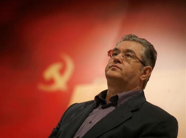 Στην ΕΑΒ ο γενικός γραμματέας του ΚΚΕ Δημήτρης Κουτσούμπας