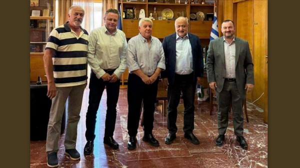 ΧΑΛΚΙΔΑ: Σύσκεψη για την αναπτυξιακή πορεία της Εύβοιας στο Επιμελητήριο