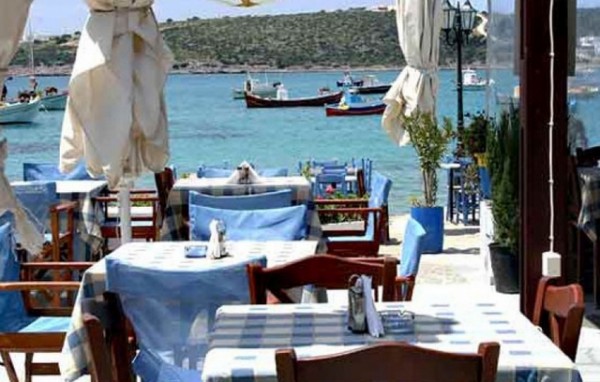 Το νέο κόλπο με τις μικρές αποδείξεις των φοροφυγάδων στις ταβέρνες