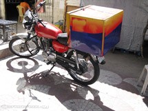 Πλαγιομετωπική delivery με επιβατικό αυτοκίνητο