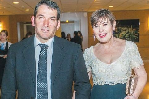 Θρήνος για τον Πύρρο Δήμα, πέθανε η σύζυγός του