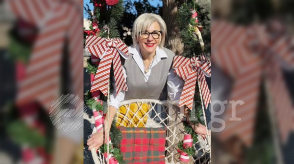 ΒΑΣΩ ΚΑΡΑΠΑ: Παραμυθένια διάθεση και γιορτινές γεύσεις στην Επανάσταση