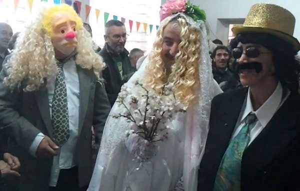 ΨΑΧΝΑ: Αποκριάτικο γλέντι με παραδοσιακό γάμο