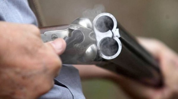 Βοιωτία: Τον πυροβόλησε έξω από το σπίτι του με καραμπίνα