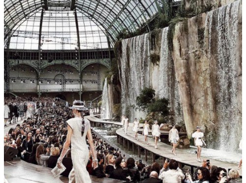ANΟΙΞΗ 18': Πολύ νερό στη Chanel
