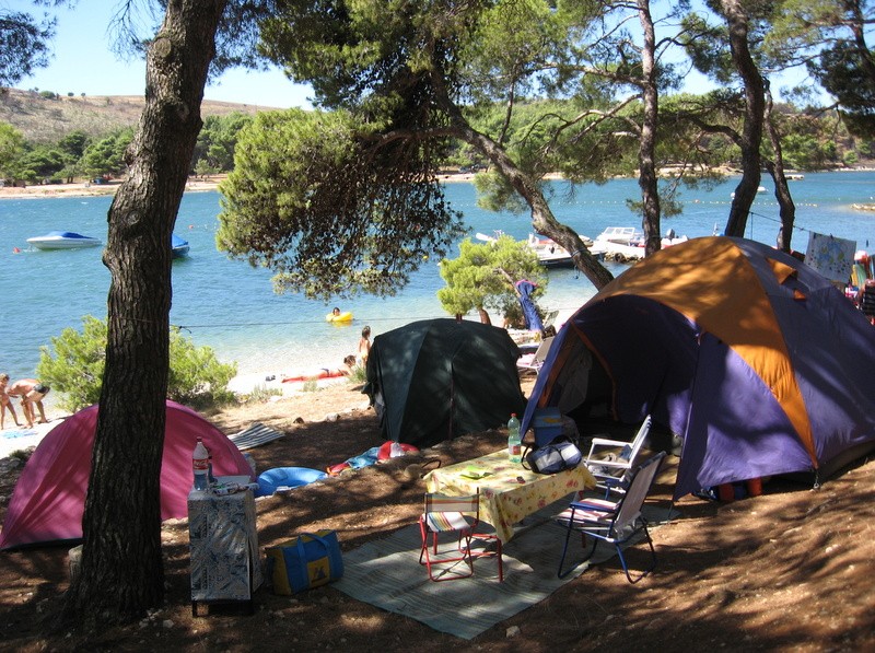 Μαζεύουν τα camping στη Σαμοθράκη