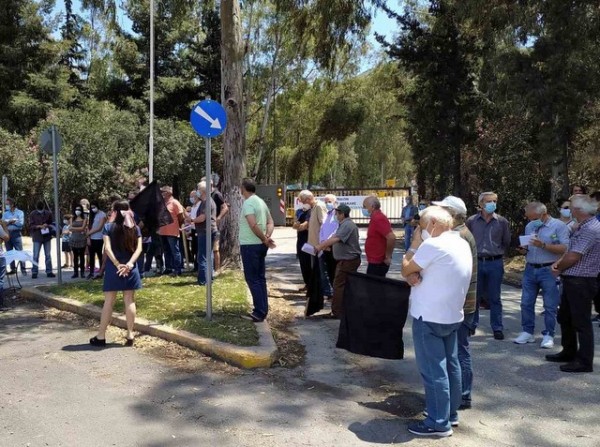 Στο πλευρό των κατοίκων του Αλιβερίου ο Βαγγέλης Αποστόλου