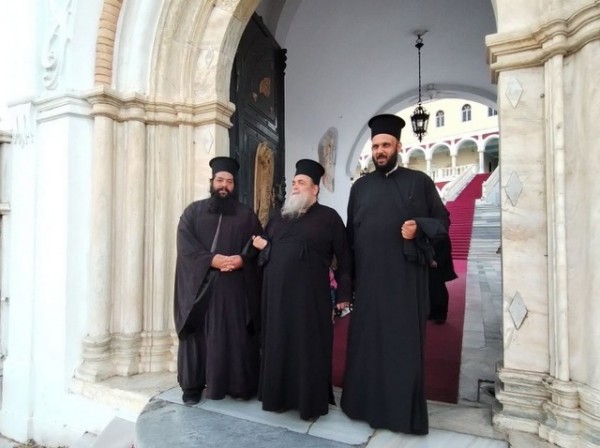 Απόβαση πιστών από την Βόρειο Εύβοια στην Τήνο για προσκύνημα