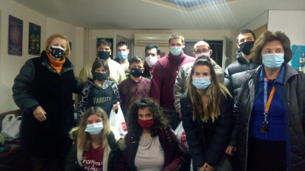 Διανομή τροφίμων σε οικογένειες με παιδιά ΑμεΑ