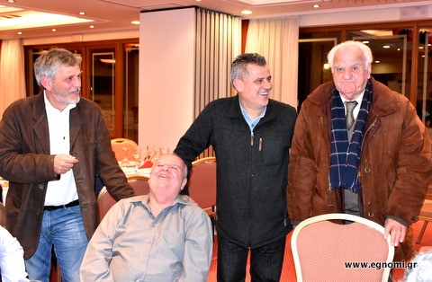 ΤΕΛΙΚΟΣ ΚΥΠΕΛΛΟΥ ΕΥΒΟΙΑΣ: Η συνέντευξη τύπου λίγο πριν τη σέντρα είχε και ...Φεφέκο