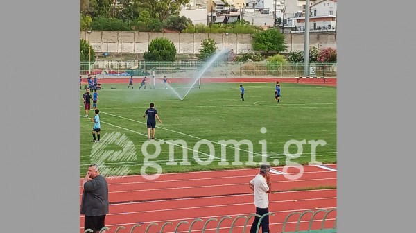 ΤΟΥΡΝΟΥΑ Κ10 ΕΥΒΟΙΑ: Άνοιξαν τα μπεκ την ώρα που έπαιζαν μπαλίτσα τα παιδιά (Video)