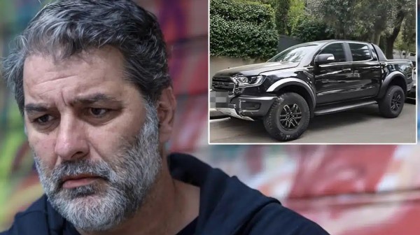 Ο Μπισμπίκης πήγε στη Φιλοθέη με γλυκά και ζήτησε συγγνώμη από τους κατοίκους για τις ζημιές που προκάλεσε με το όχημά του