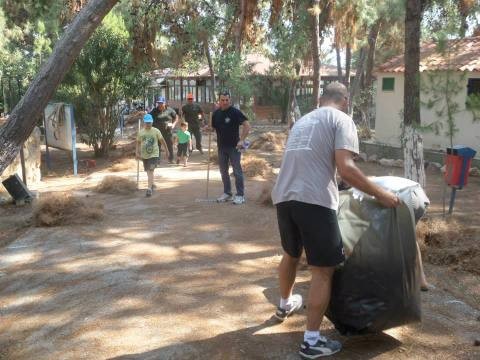 Νησί των Ονείρων: Καθάρισαν στα αποκαΐδια της φωτιάς