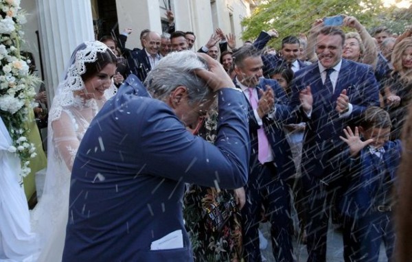 Ο Σίμος Κεδίκογλου παντρεύτηκε στον ιερό ναό της Αγίας Σοφίας στην Ακρόπολη