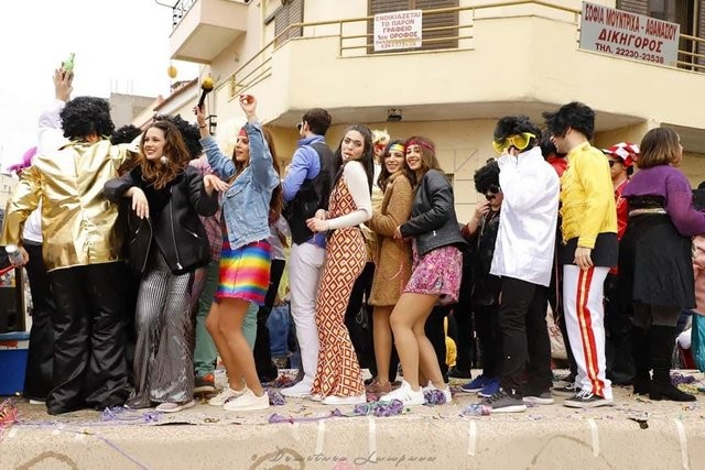 ΚΑΡΝΑΒΑΛΙ ΑΛΙΒΕΡΙ: Εκανε την αρχή με πολύ κόσμο και κέφι